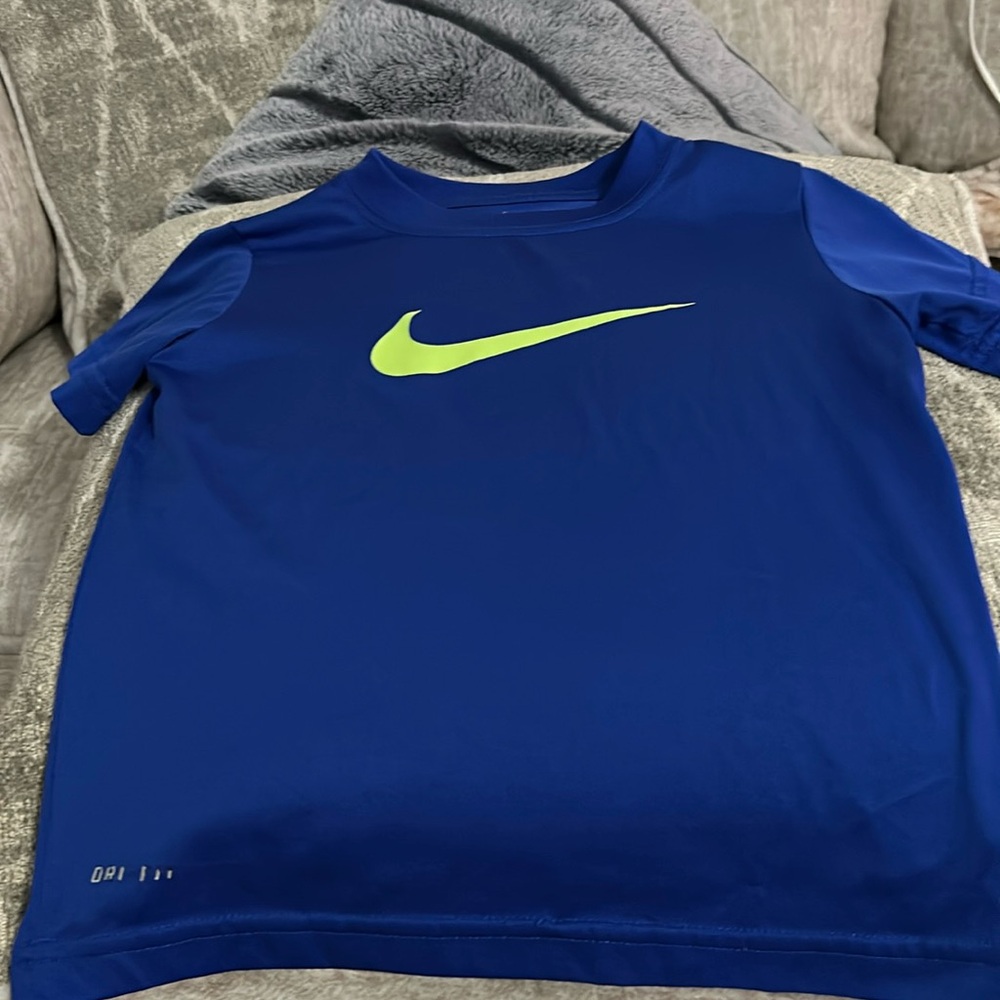 Nike Dri-Fit Shirt
